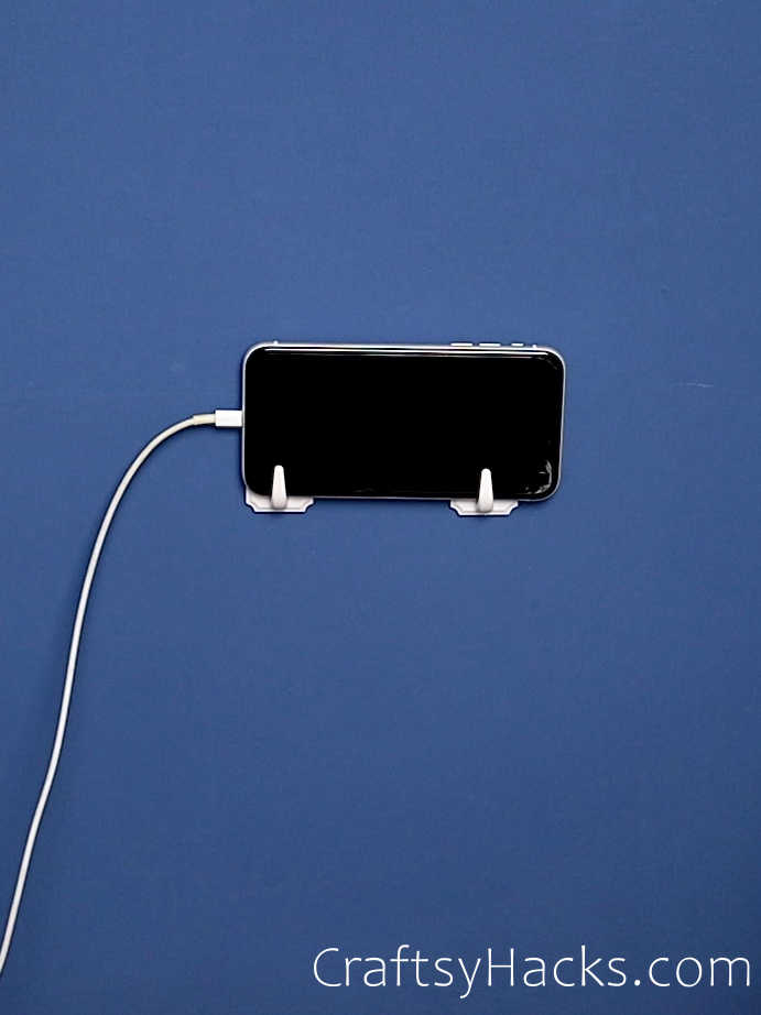 make iphone charging station