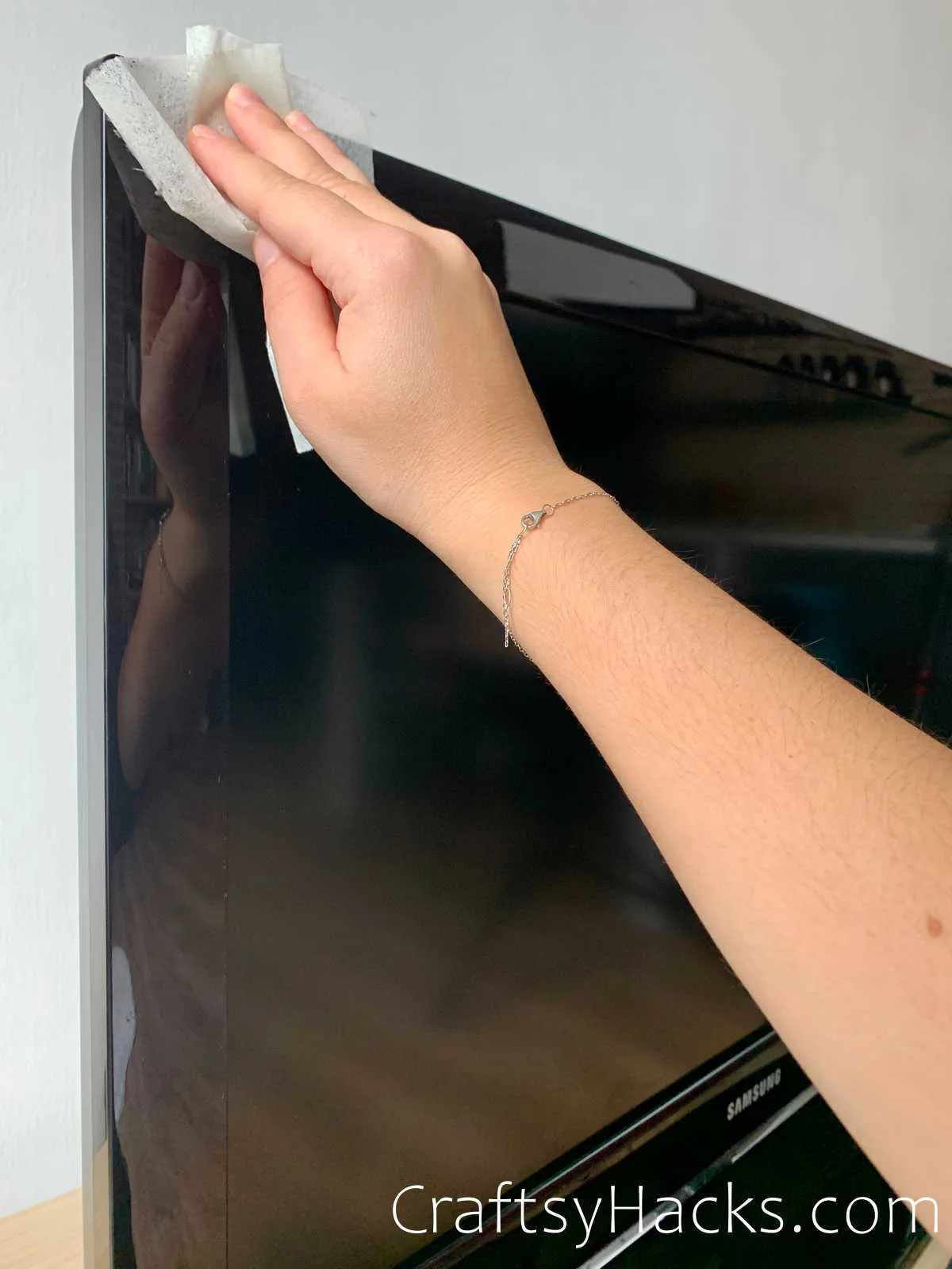 get rid of dust on tv