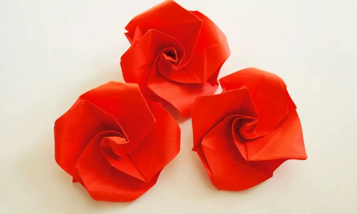 origami rose