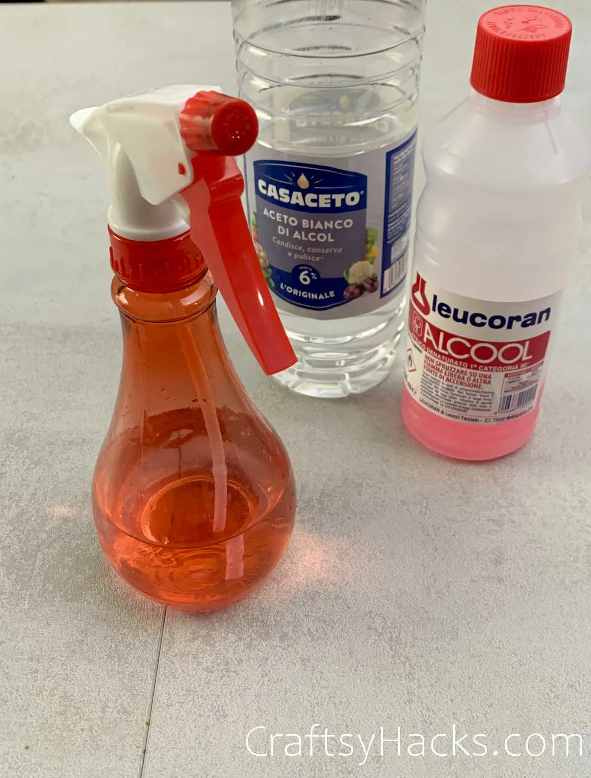 DIY Spray car cleaner