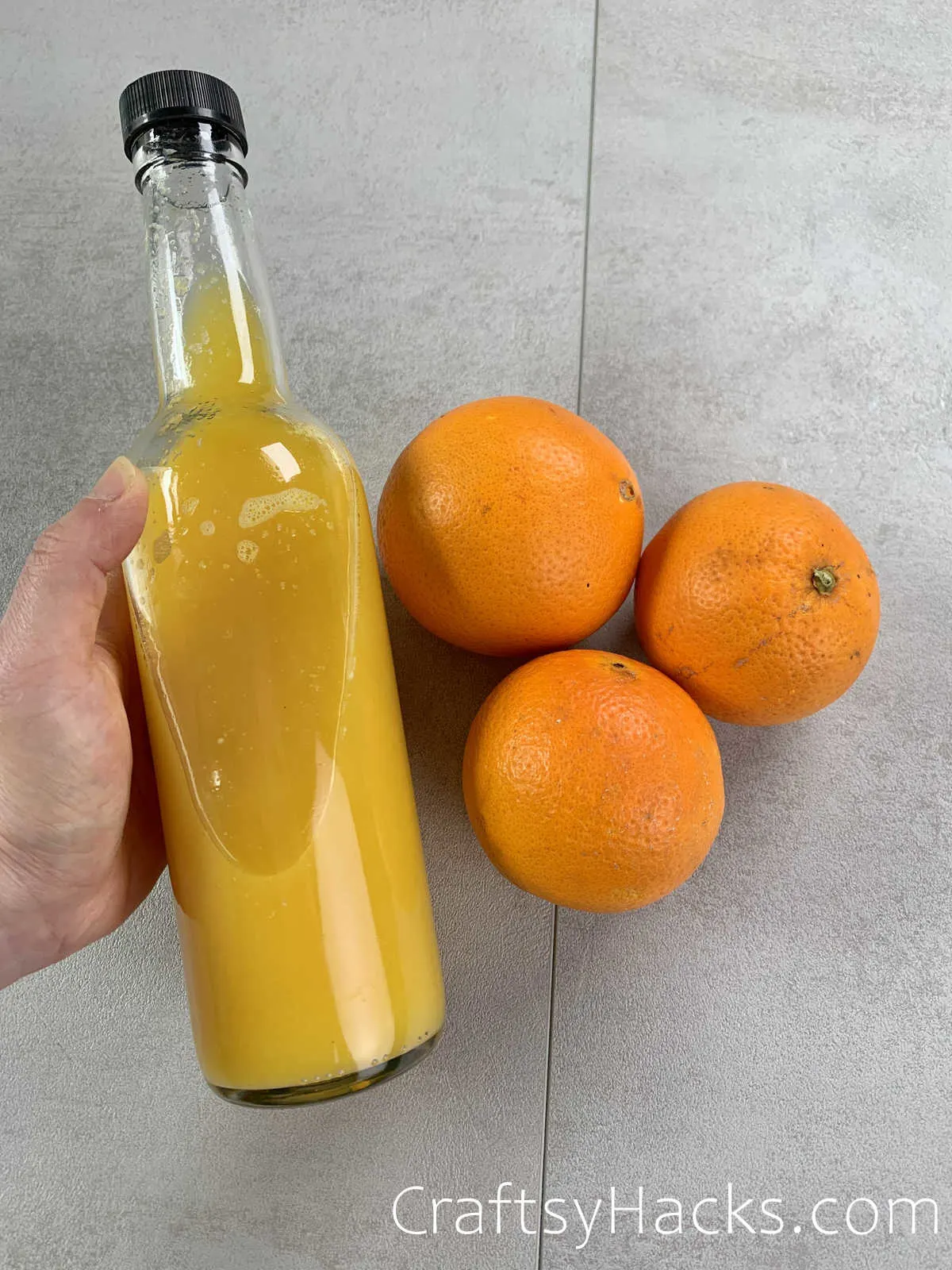 store fresh juice in glass bottles