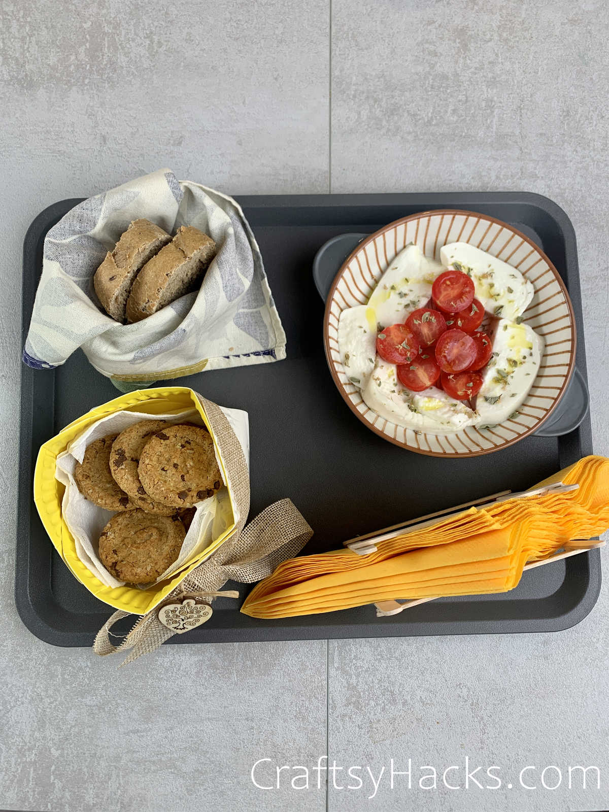 baking trays as carrying trays