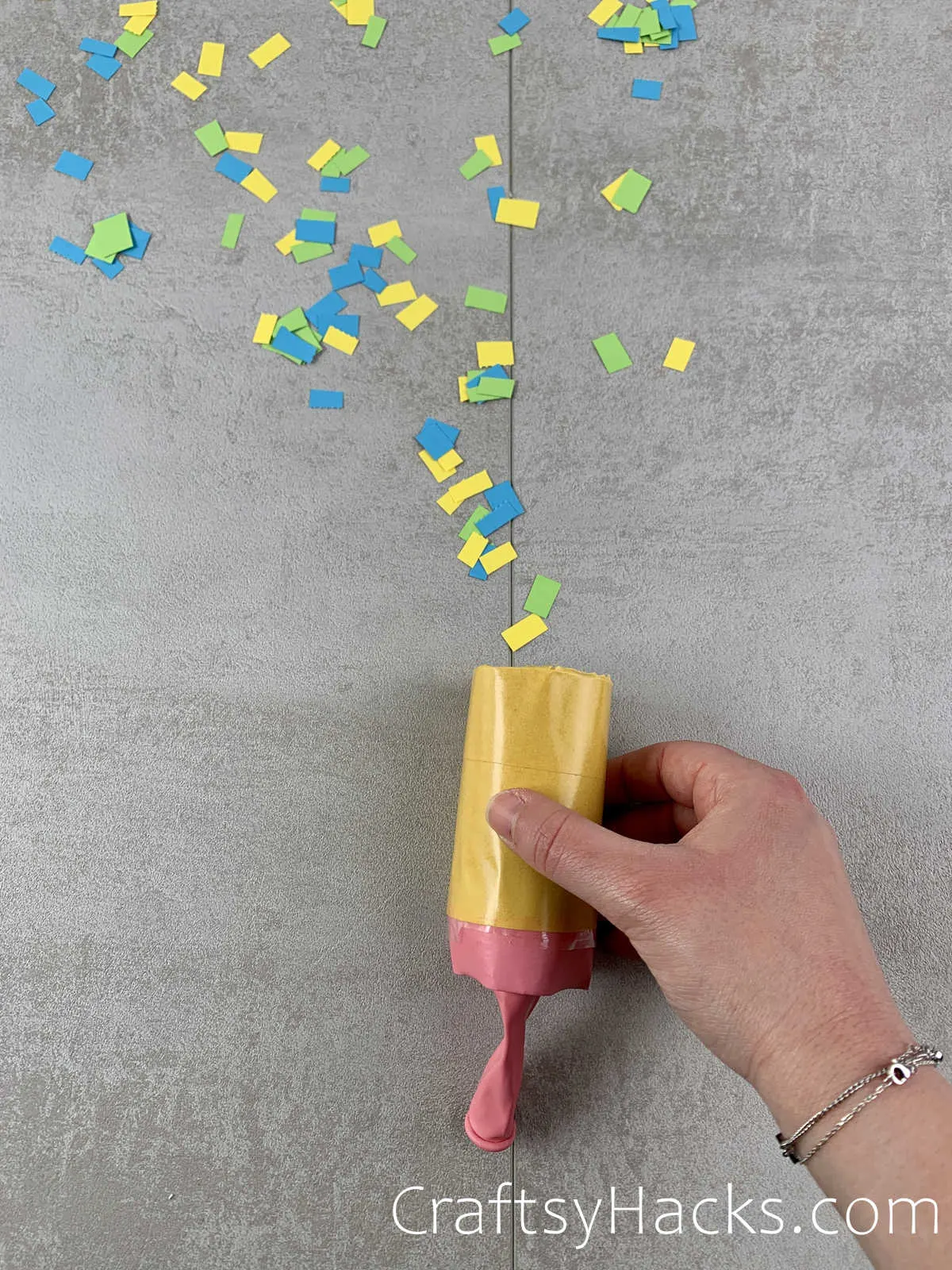 DIY party poppers