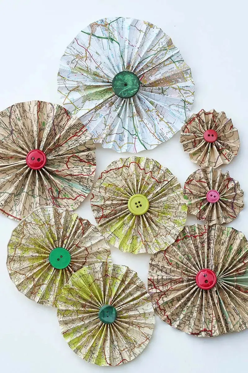 paper rosettes decoration