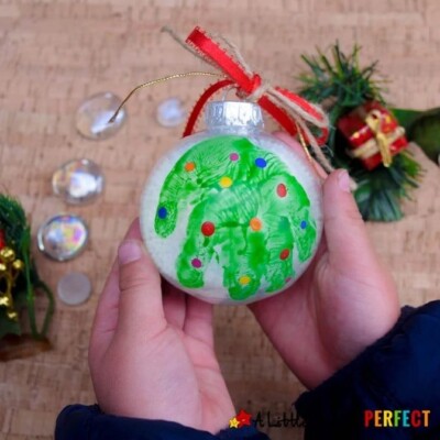 21 Christmas Handprint Crafts - Craftsy Hacks