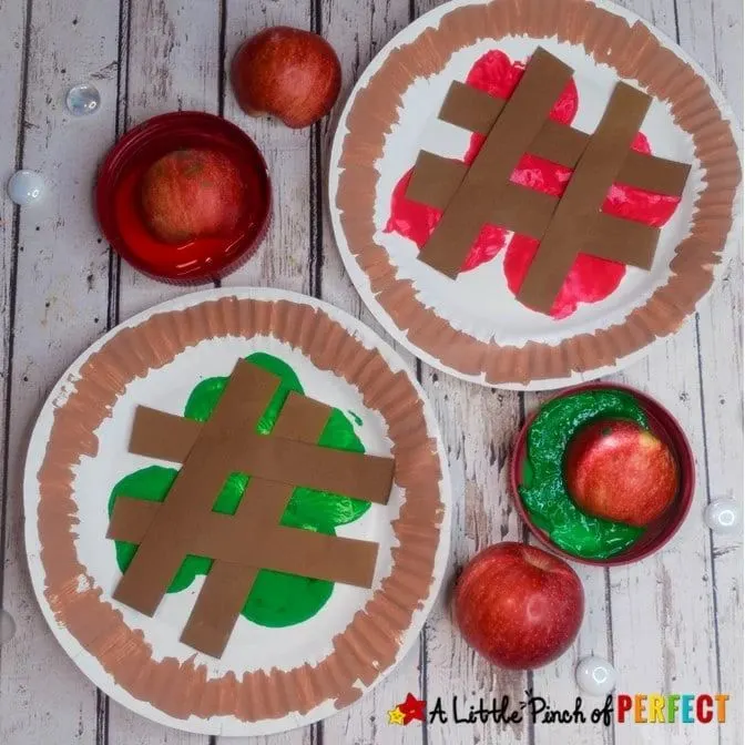 apple pie paper plate