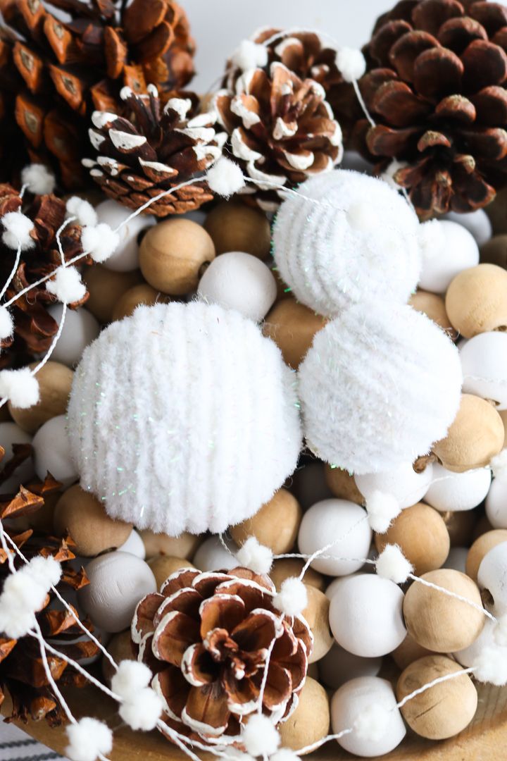 pipe cleaner snow balls