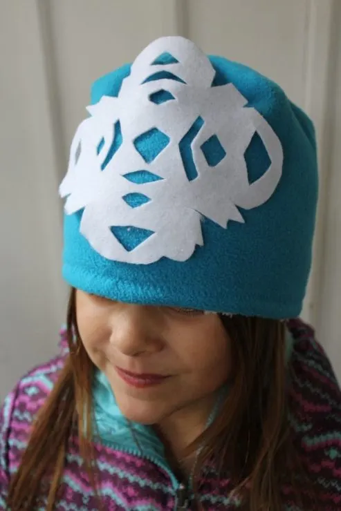 no sew snowflake hat