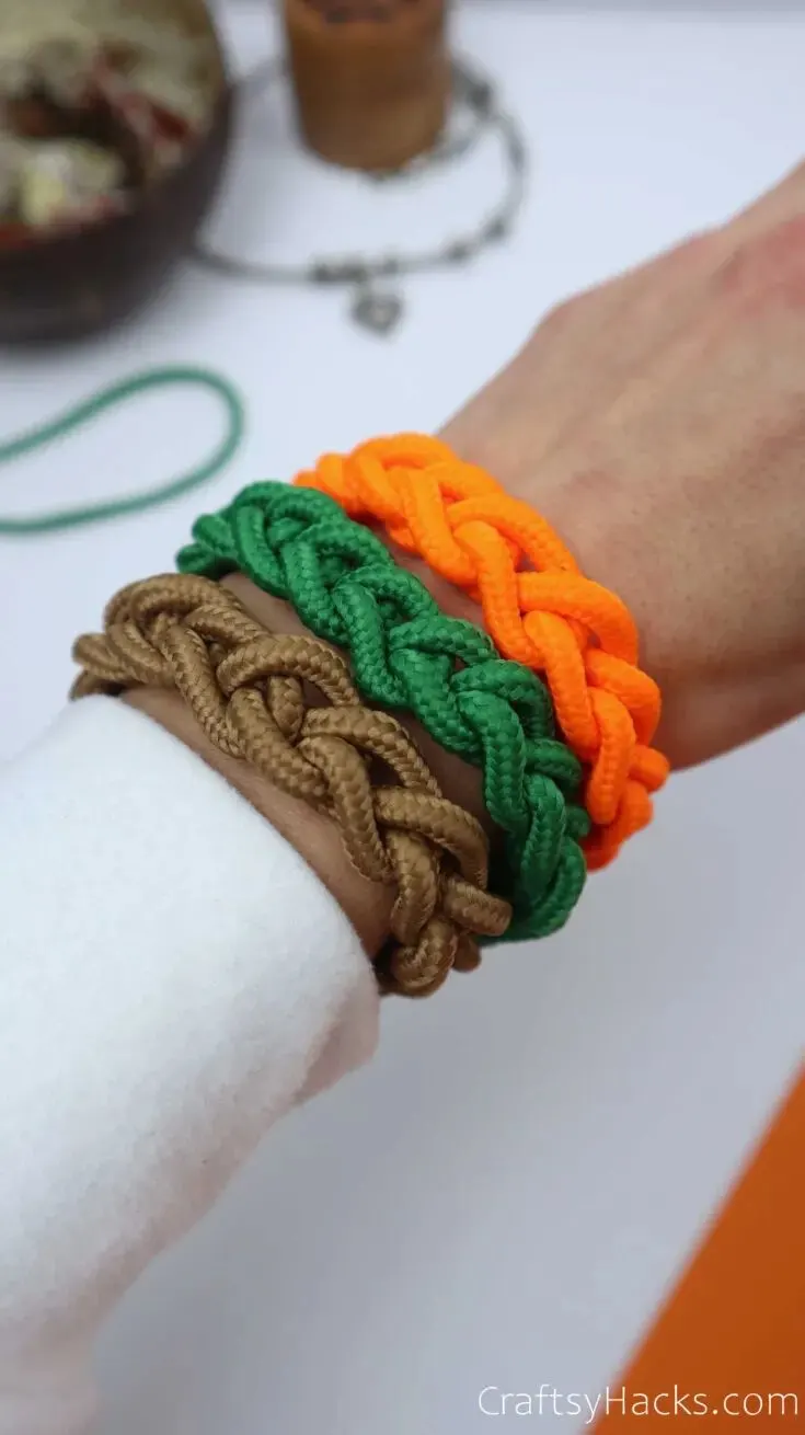 shoelace bracelets