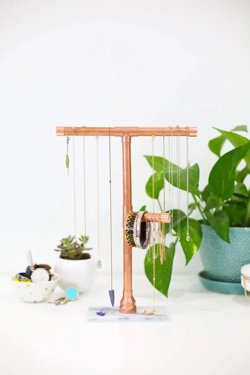 jewelry stand