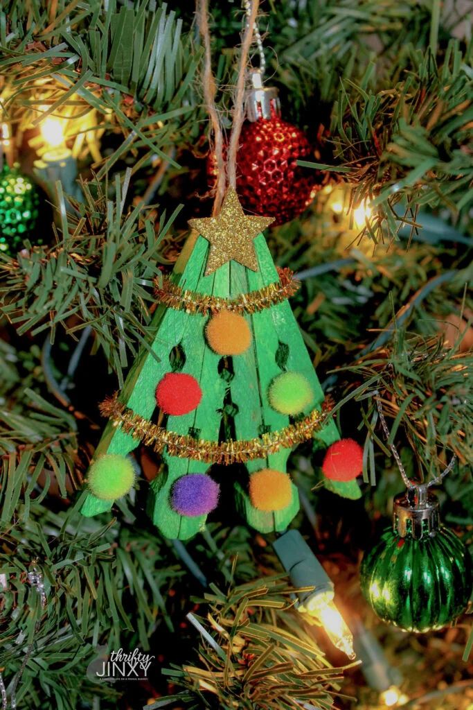 Christmas tree ornament 