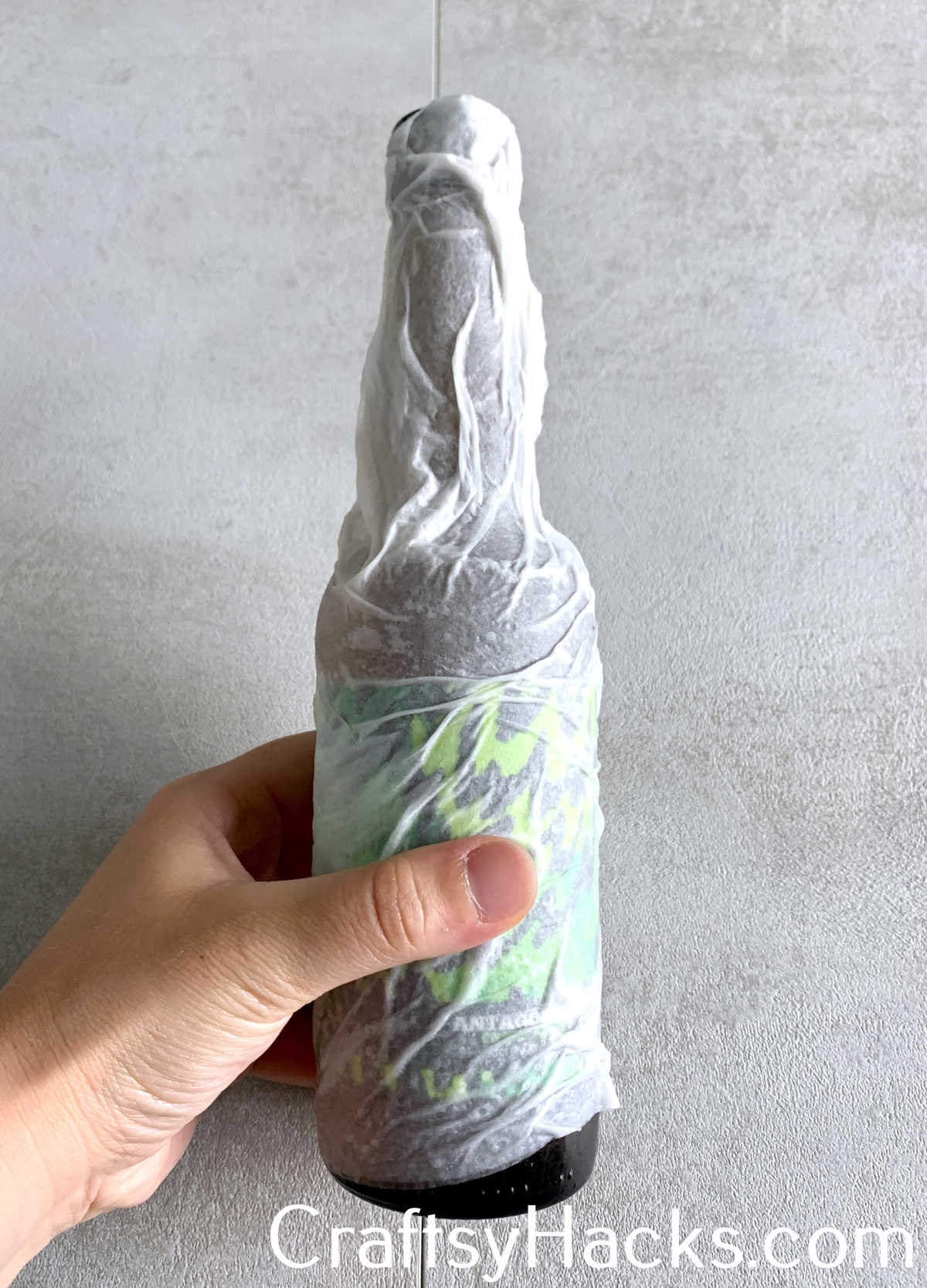 wrap drink in wet napkin for cooling