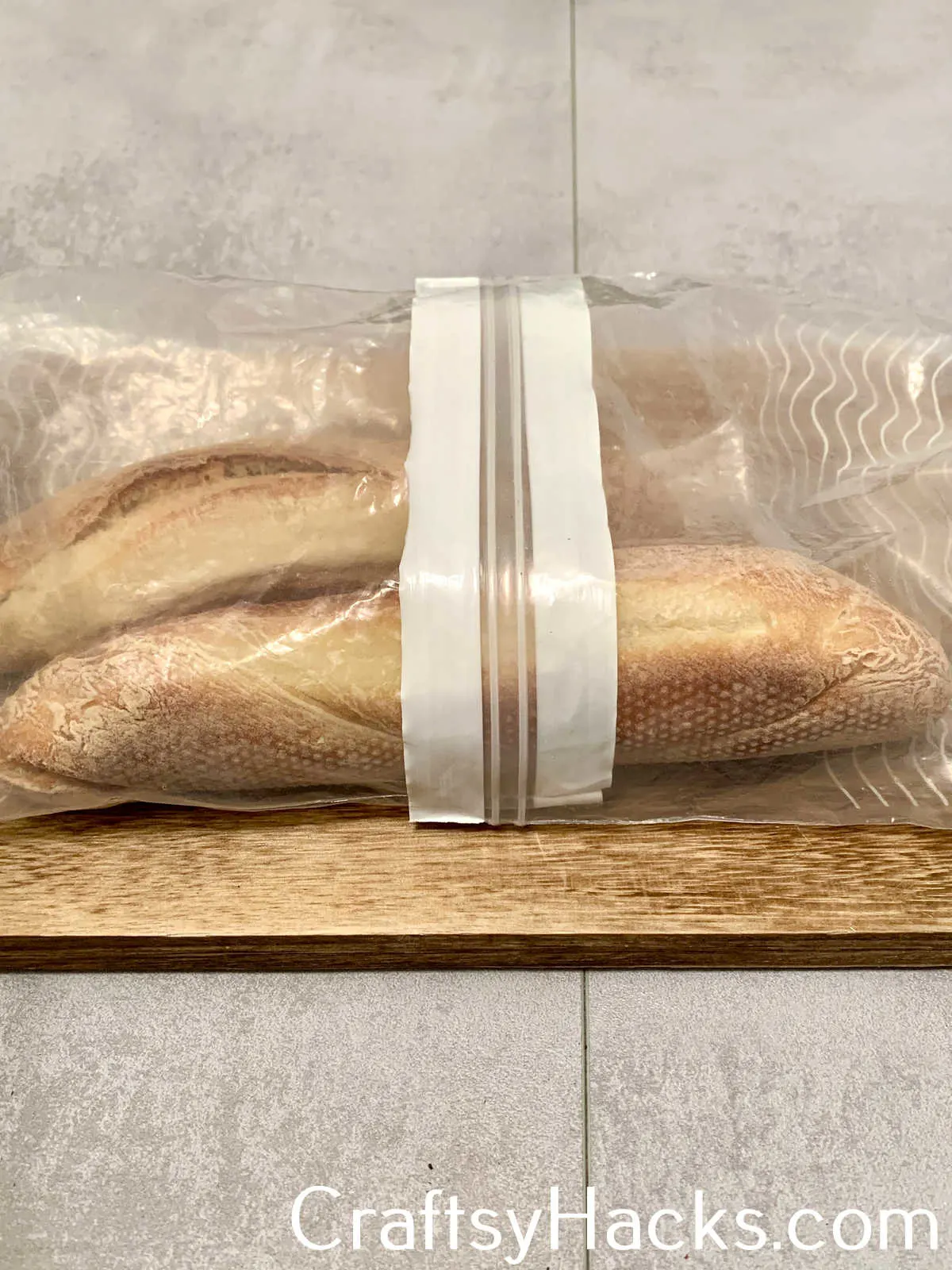 use two bags to store larger loafs of bread