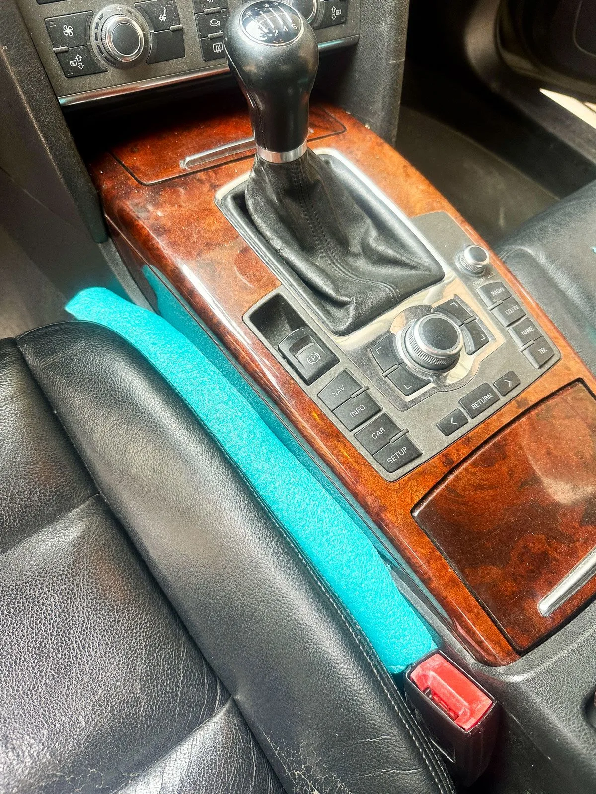 Place Pool Noodles Between the Car Seats to Avoid Losing Items