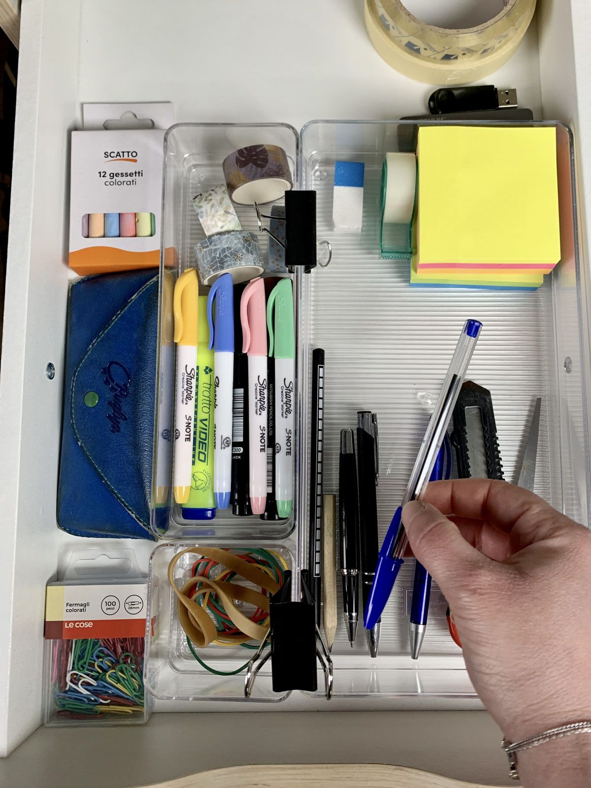 Keep the Drawer Tidy with Organizer Trays