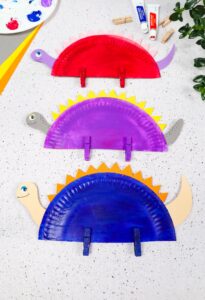 Paper Plate Dinosaur - Craftsy Hacks