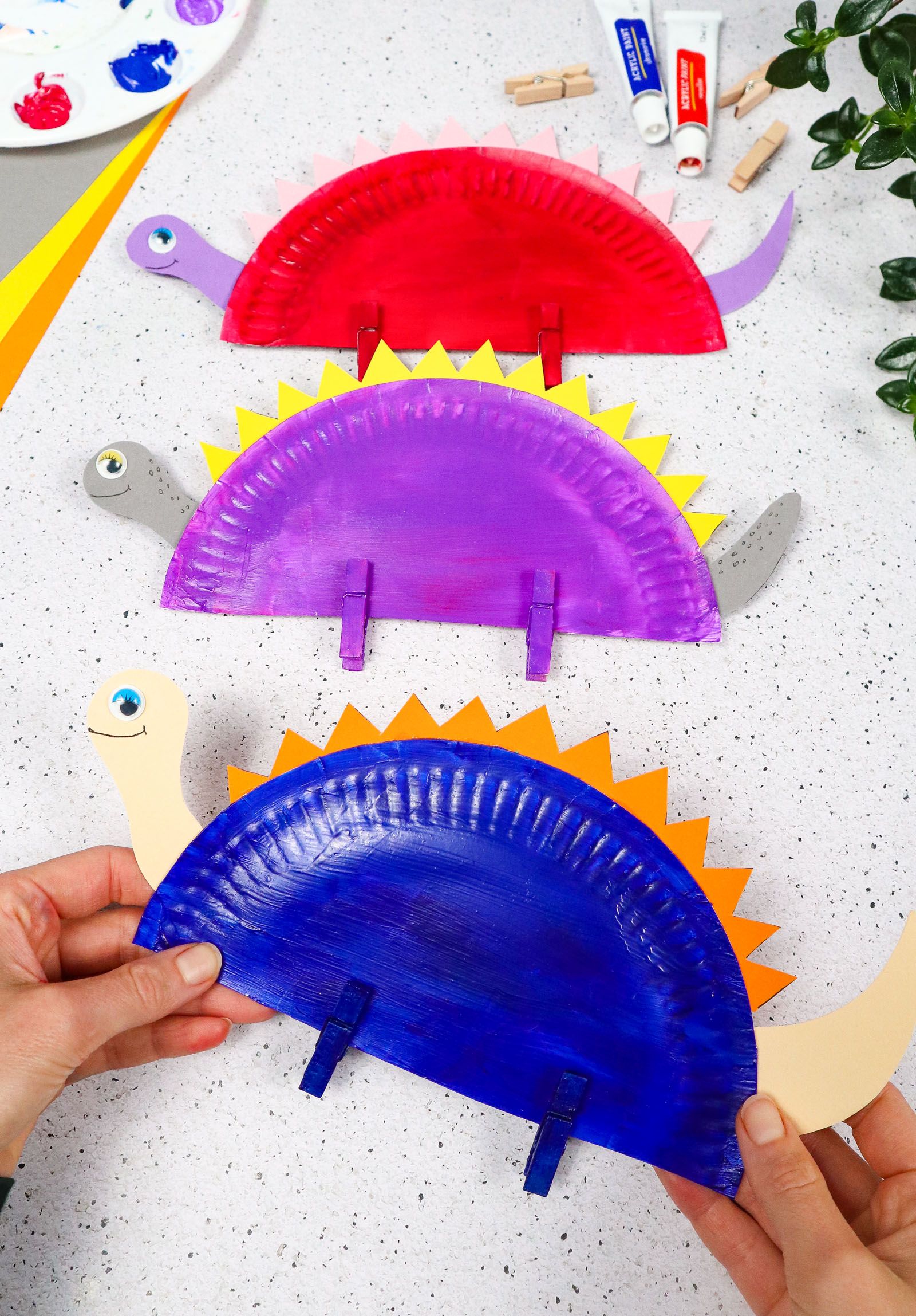 Paper Plate Dinosaur craft for kids