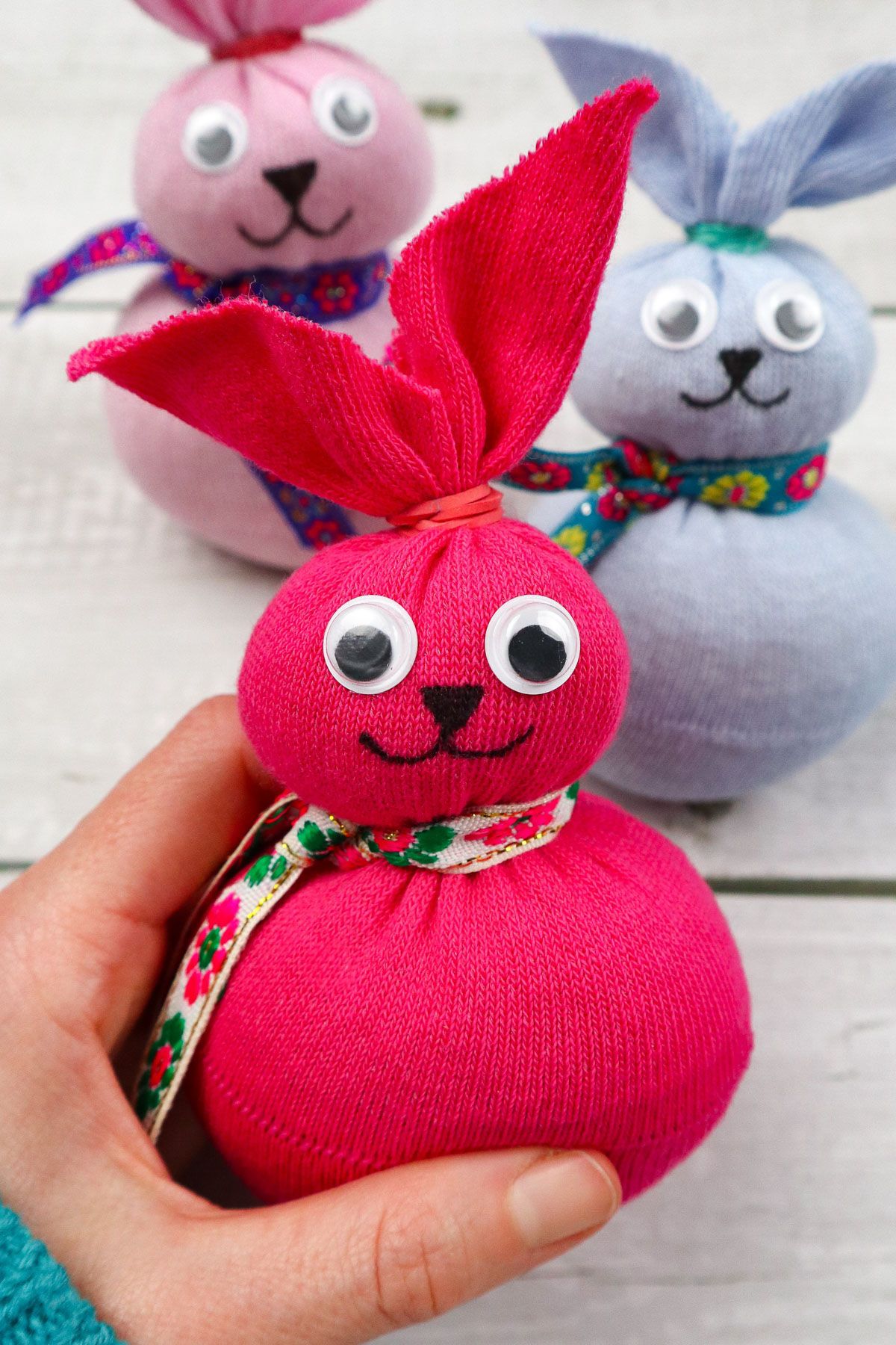 DIY Easter Sock Bunnies