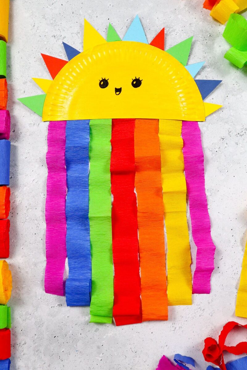 Paper Plate Rainbow Craft - Craftsy Hacks