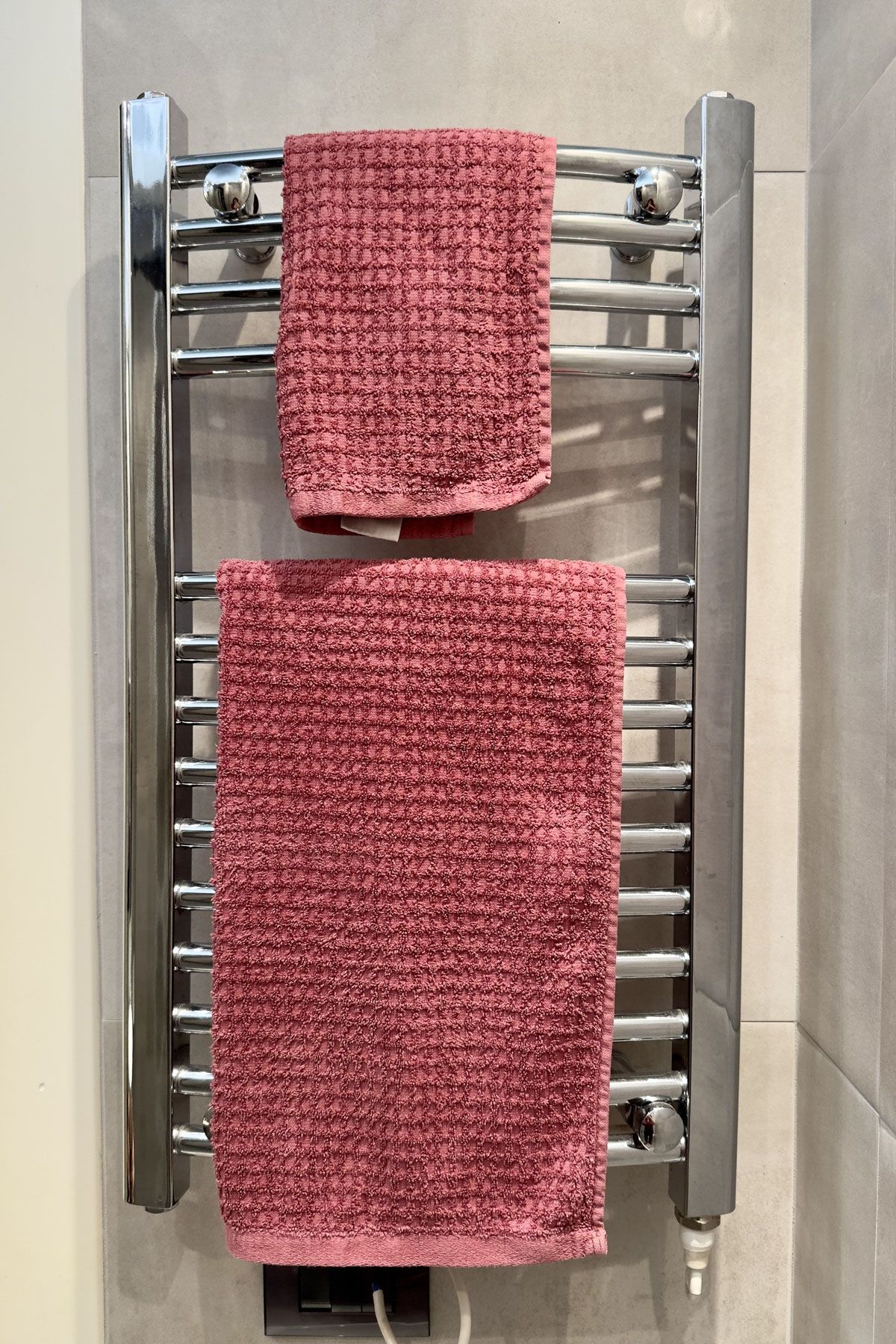 Use The Towel Heater To Hang Towels