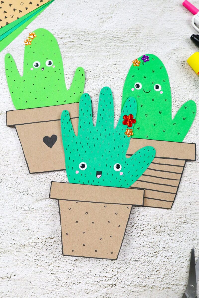 DIY Handprint Cactus - Craftsy Hacks