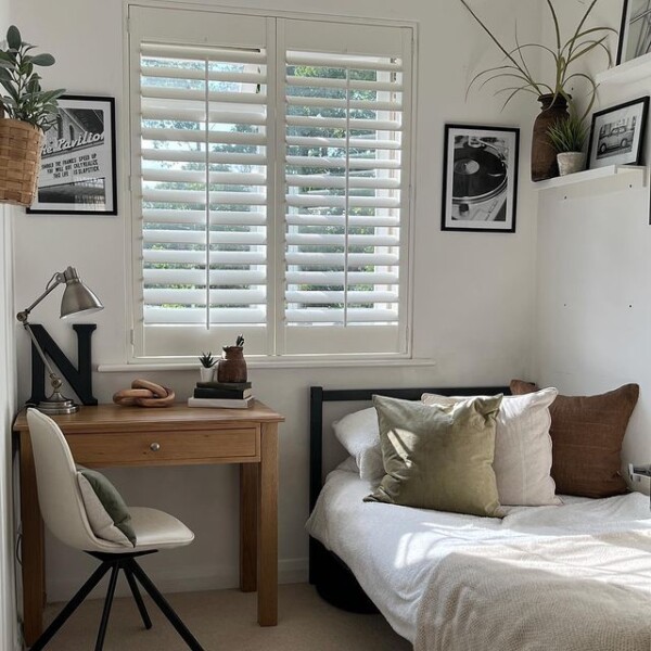 21 Genius Hacks for Small Bedrooms - Craftsy Hacks