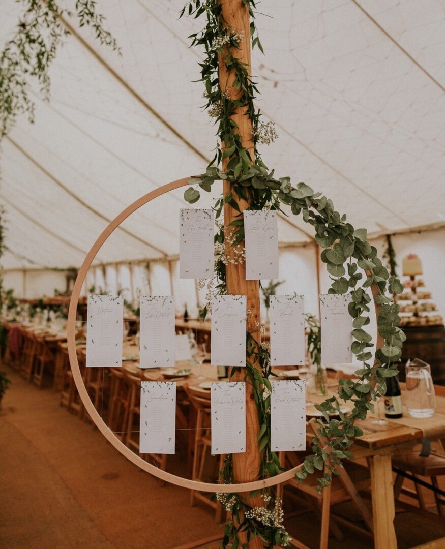 31 Stunning Wedding Décor Ideas on a Budget - Craftsy Hacks