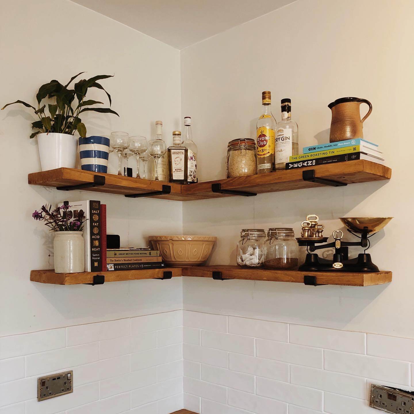 corner shelves