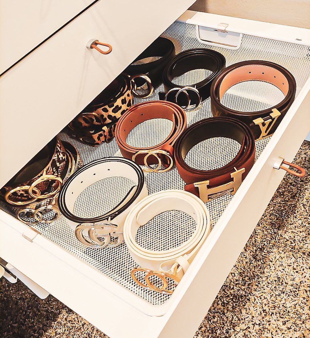 belt drawer