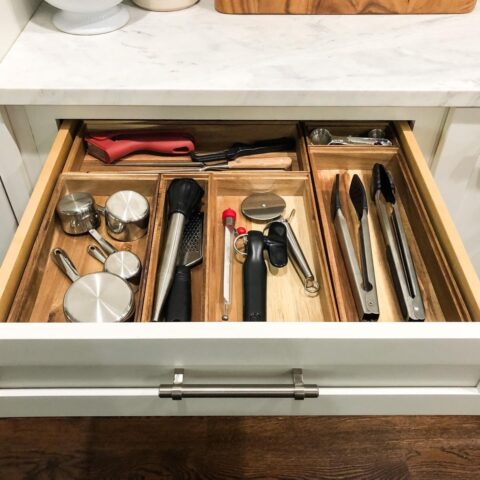 Messy Drawers? 21 Must-See Kitchen Drawer Organizing Ideas - Craftsy Hacks