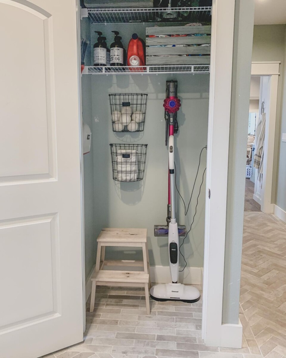 21 Brilliant Utility Closet Organization Ideas - Craftsy Hacks
