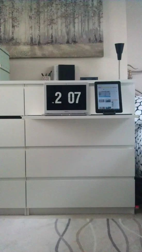 Pull-Out Laptop Table