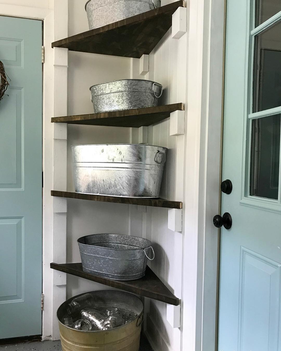 corner shelves
