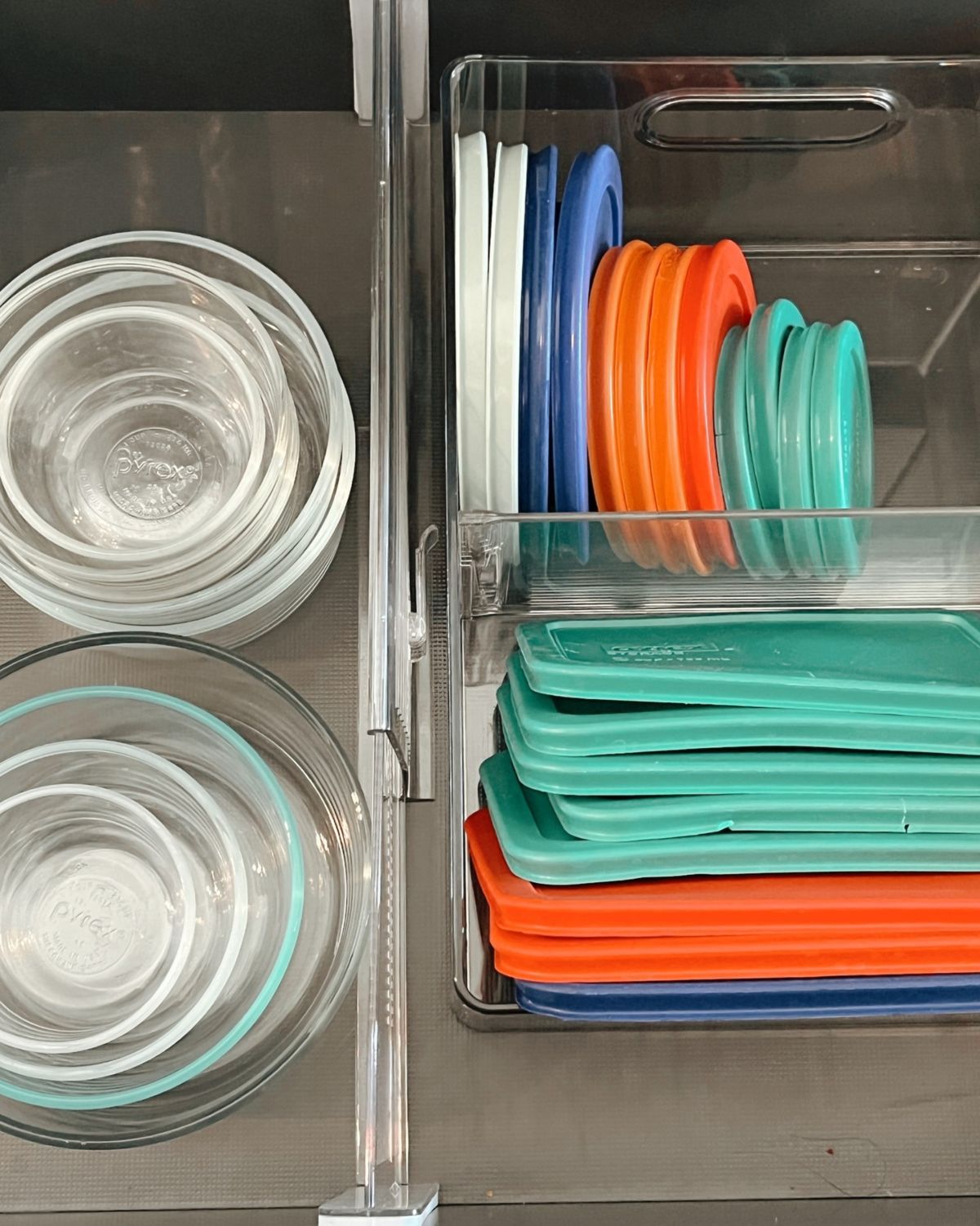  Store Tupperware Lids Together