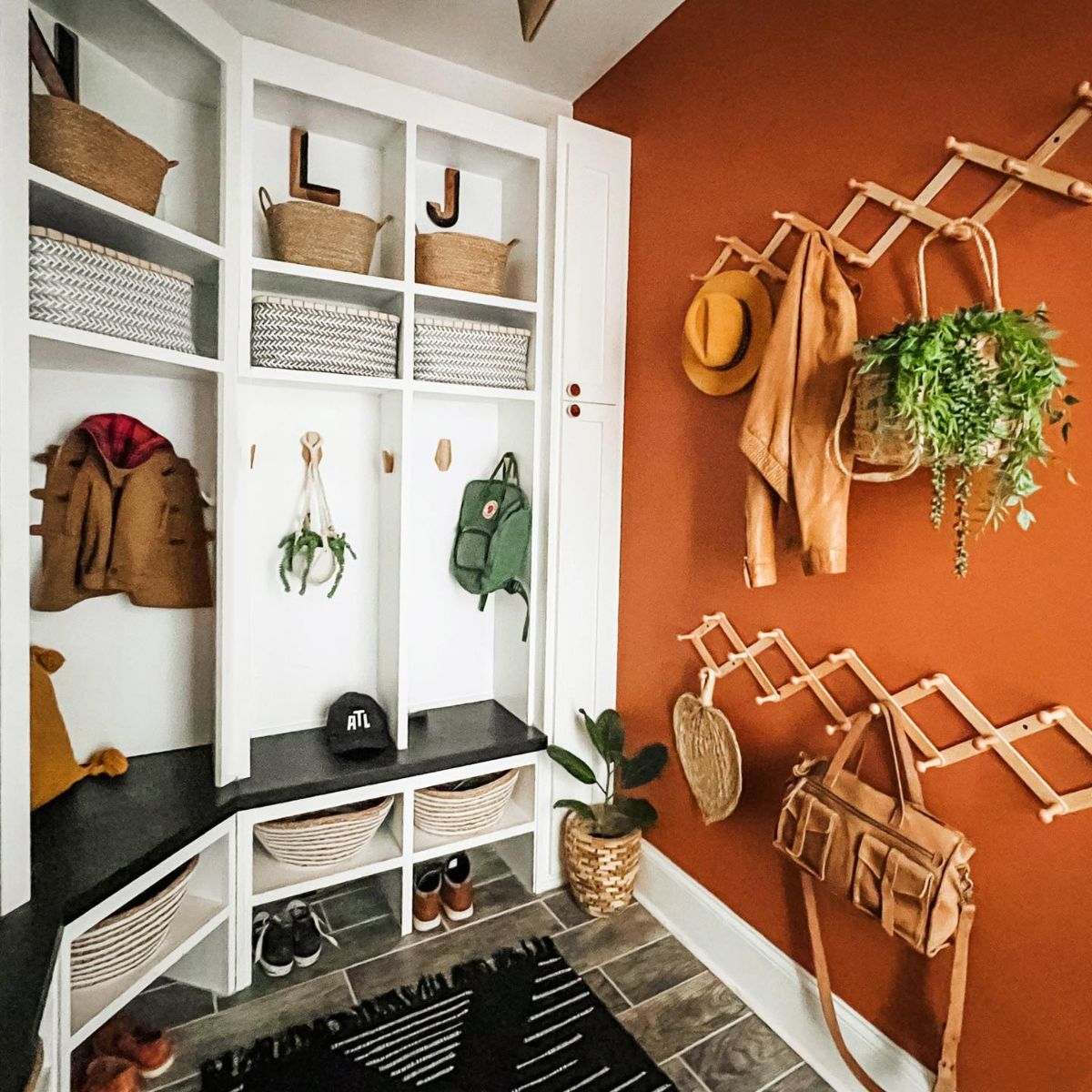 Expandable Coat Racks