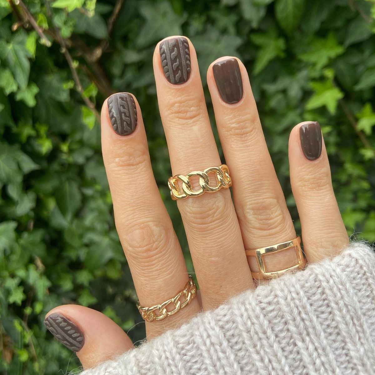 cable knit nails