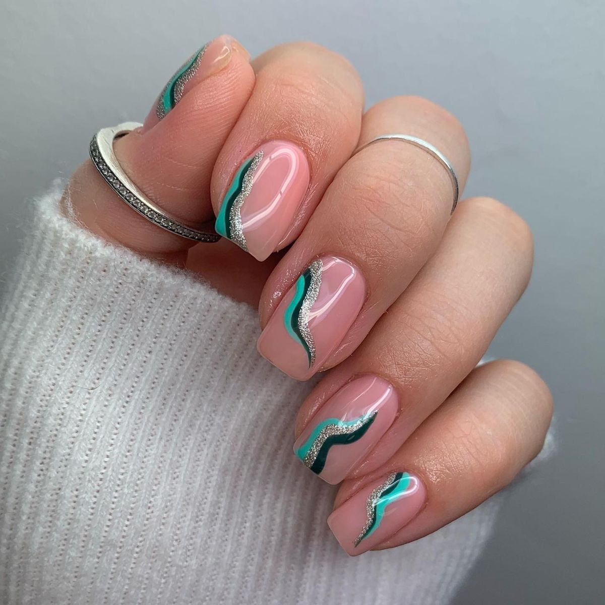 minimal green swirl nails