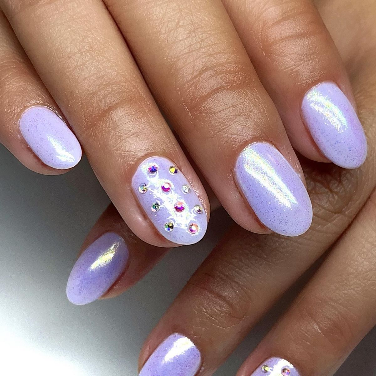 nails with rhinestones