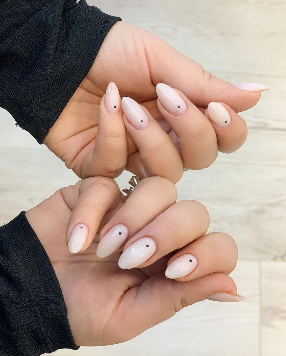 1. Simple Nudes and Dots