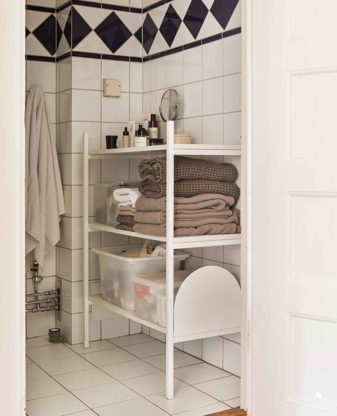 17. Bathroom Organizer