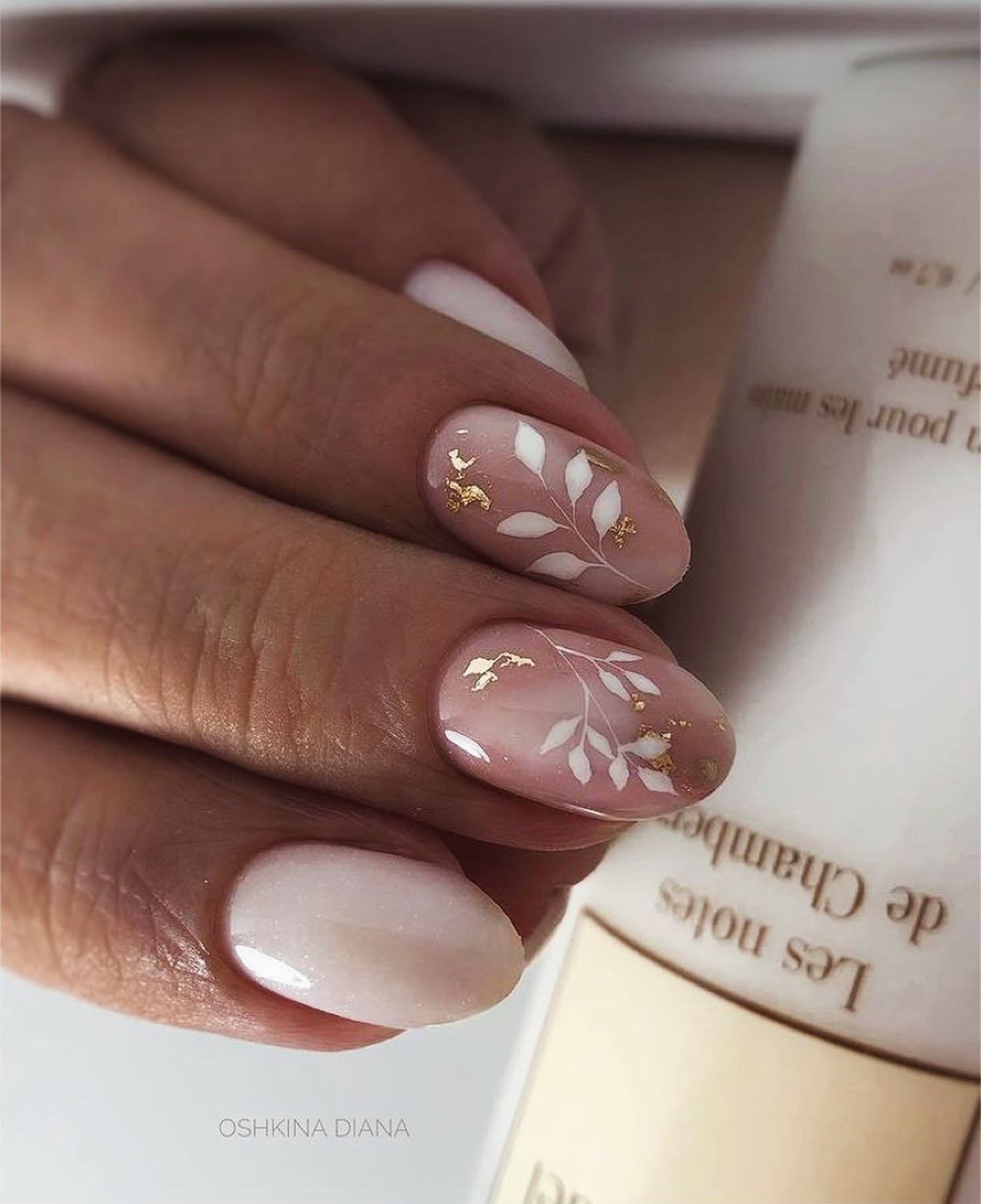 white leaves
