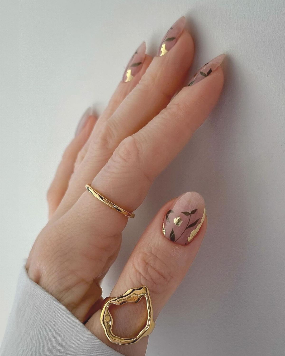 29. Glamorous Nature Designs