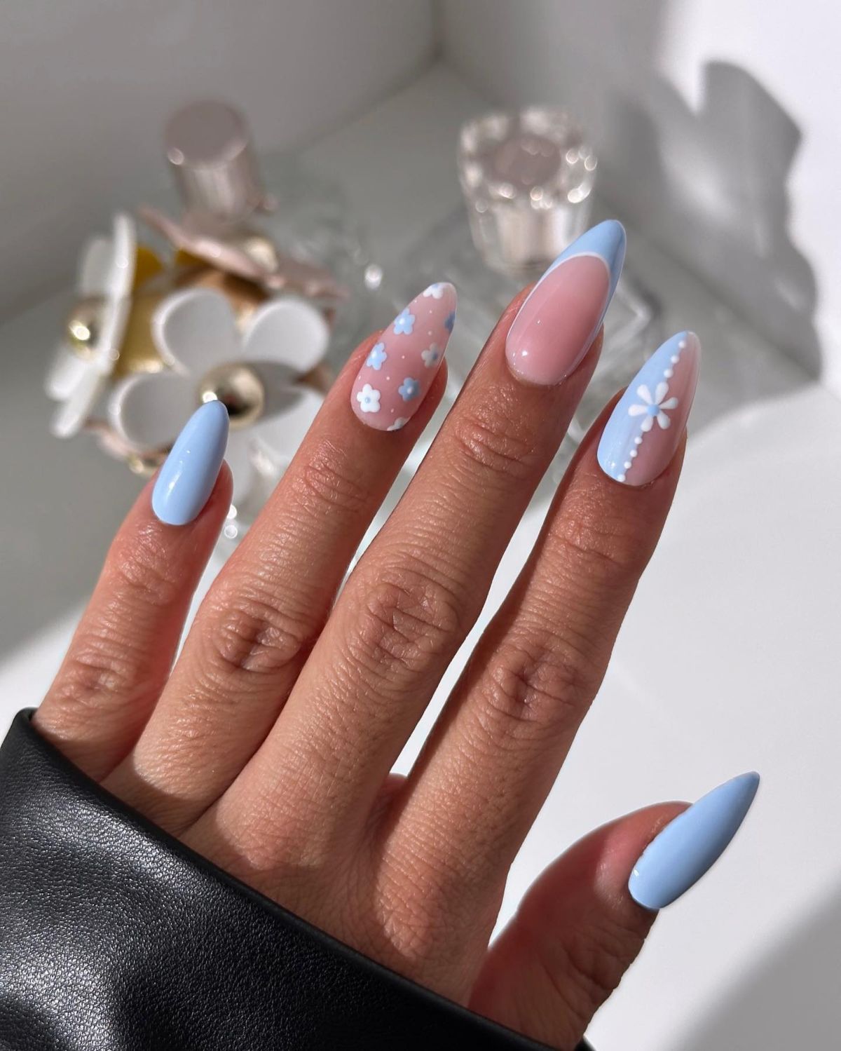 Blue Flower Nail Art