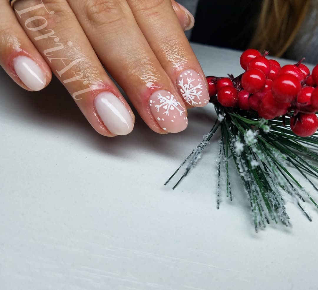 22. Simple Snowflakes