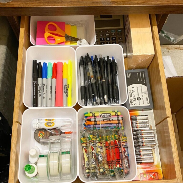 17 Awesome Desk Drawer Organization Ideas - Craftsy Hacks