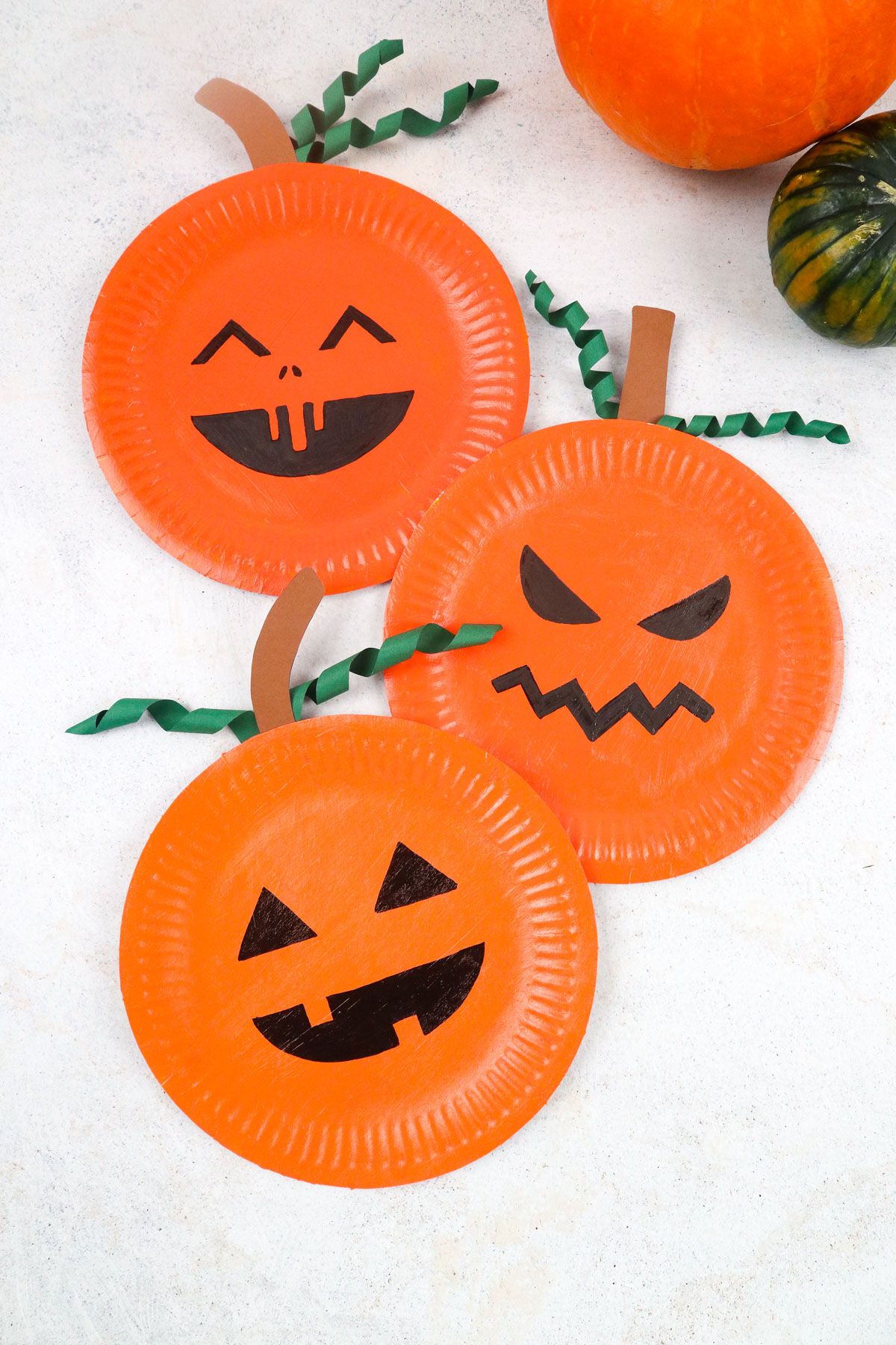 Creative Paper Plate Pumpkin