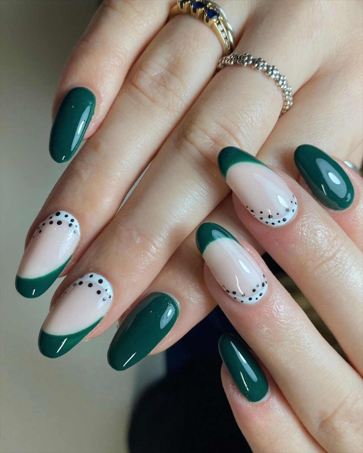 9. Festive Dots