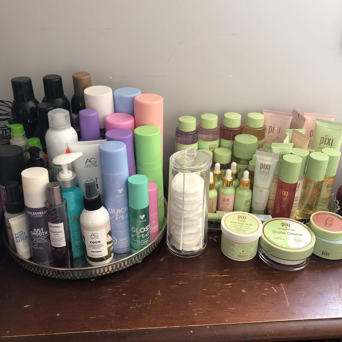 1.Tray