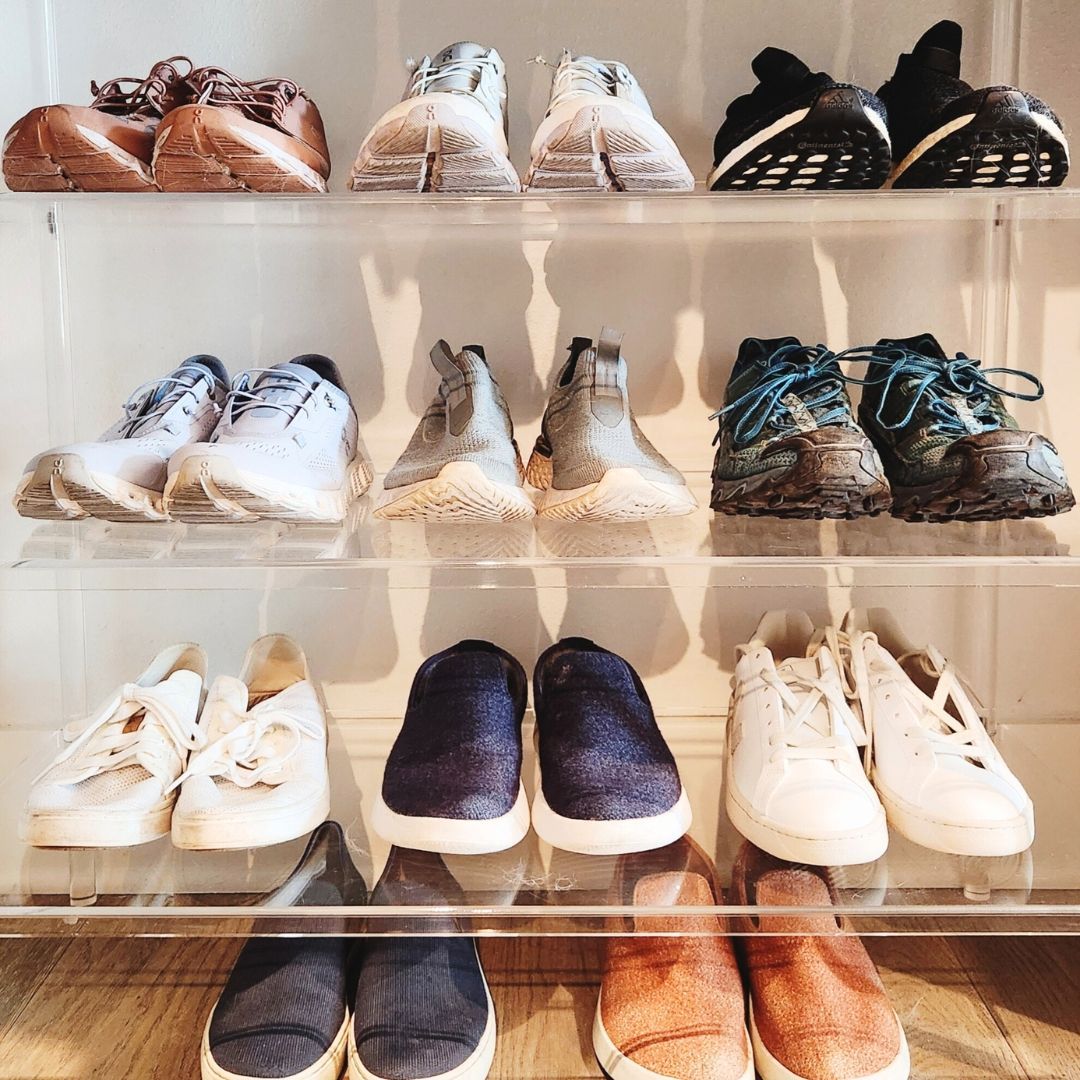 15. Acrylic Shoe Rack