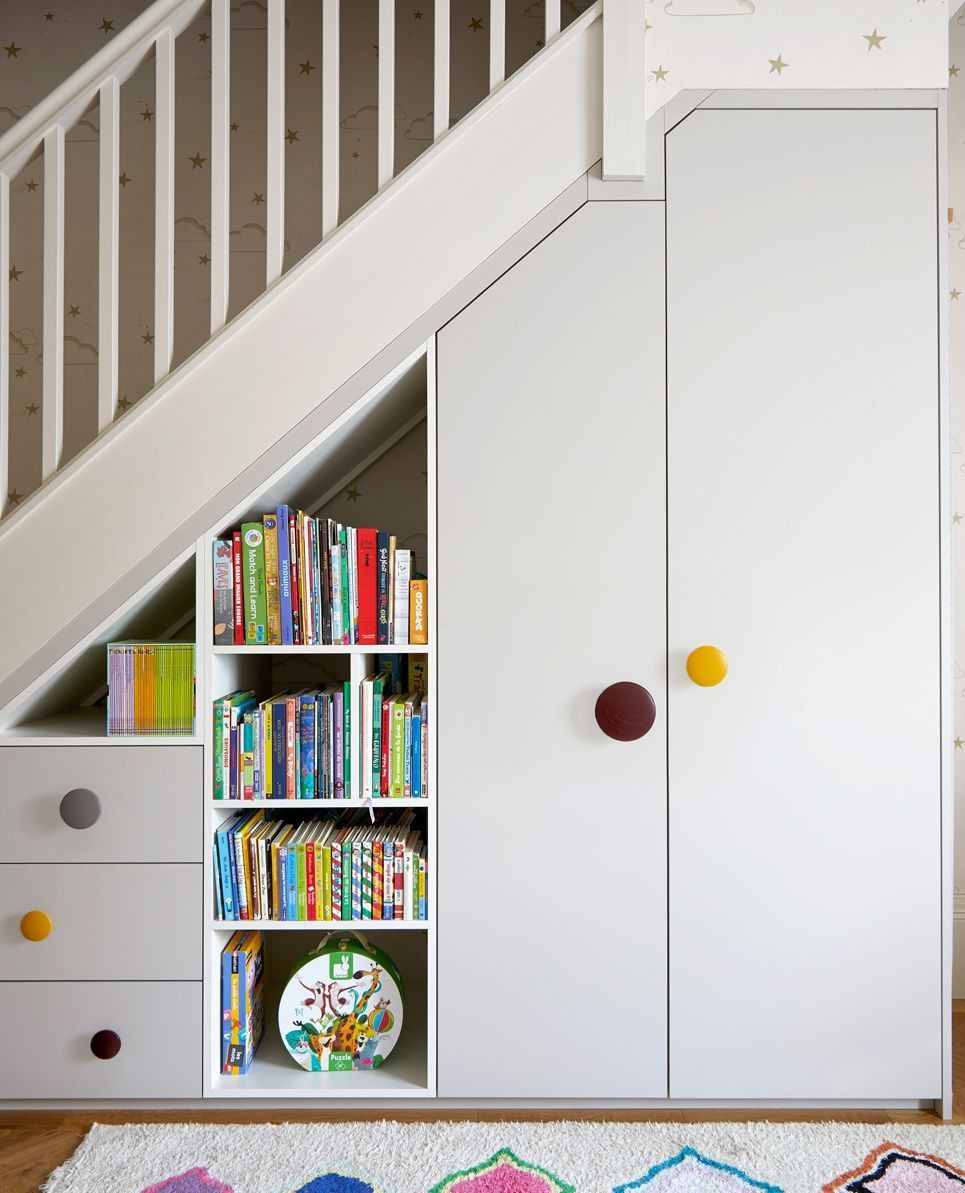 15. Open and Closed Cabinets